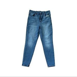 AMERICAN EAGLE CURVY HIGHEST RISE JEGGING